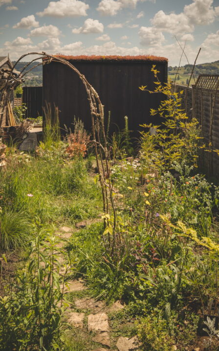 Path down the garden to the Little Green Room.